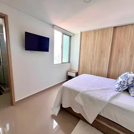 En Marbella, A Calle De La Playa Y Cercano A La Ciudad Historica Apartamento