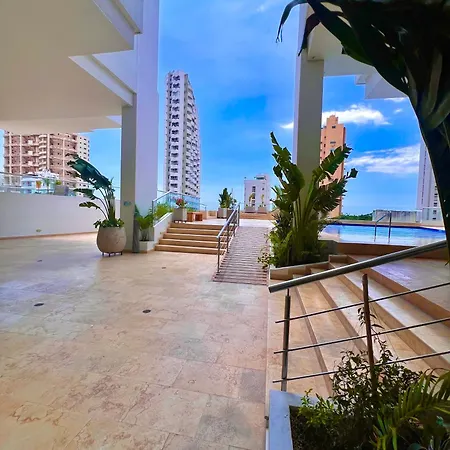 Apartamento En Marbella, A Calle De La Playa Y Cercano A La Ciudad Historica Cartagena