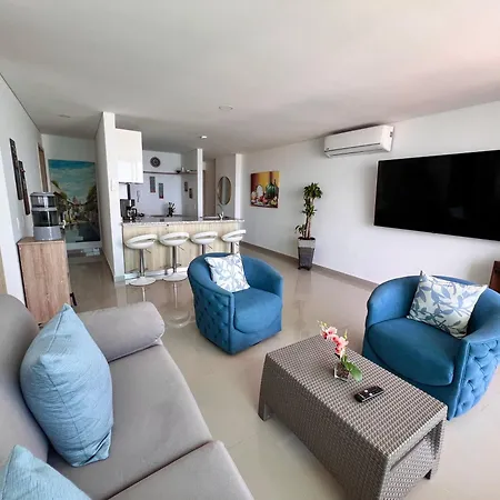 En Marbella, A Calle De La Playa Y Cercano A La Ciudad Historica Apartamento