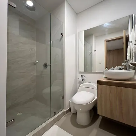 Apartamento En Marbella, A Calle De La Playa Y Cercano A La Ciudad Historica Cartagena